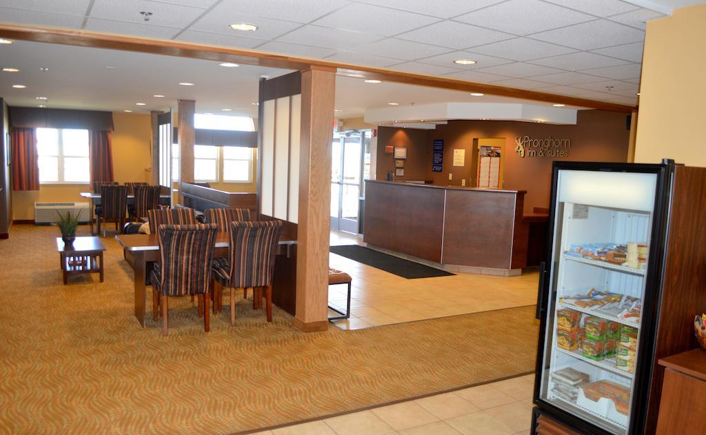 Microtel Inn And Suites By Wyndham Роулинс Экстерьер фото