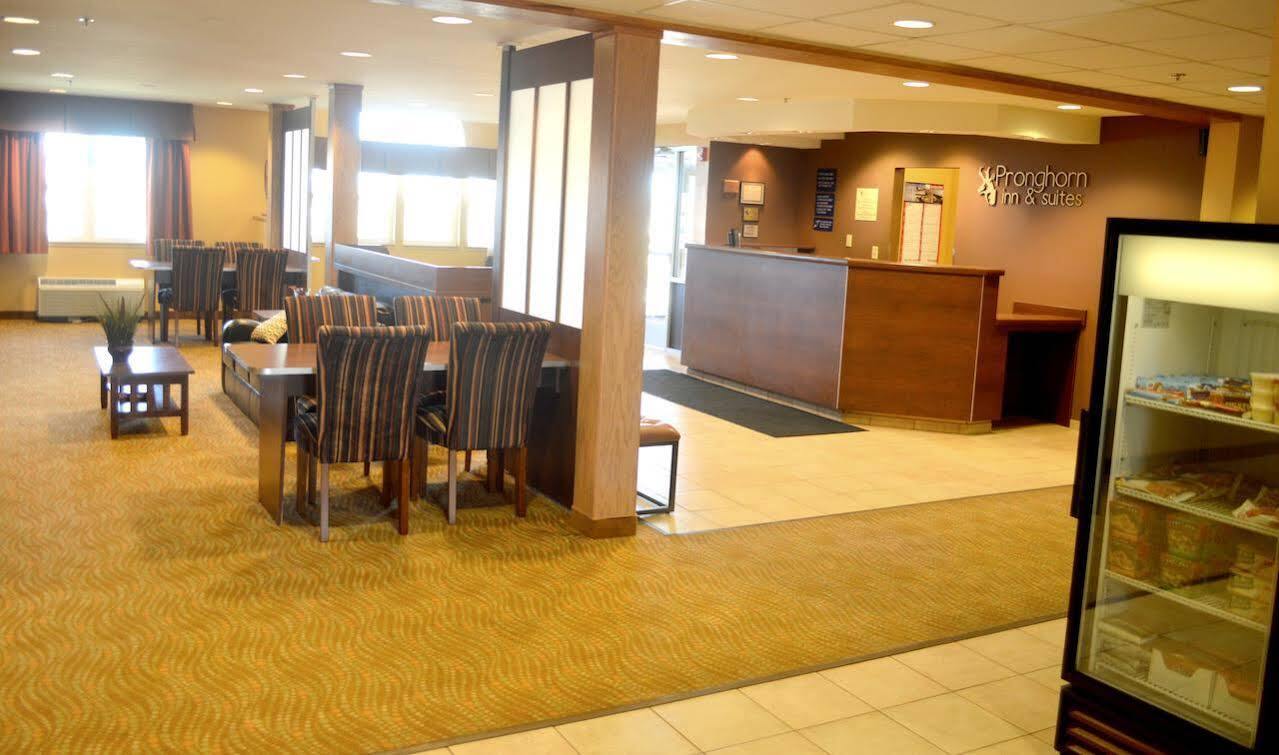Microtel Inn And Suites By Wyndham Роулинс Экстерьер фото