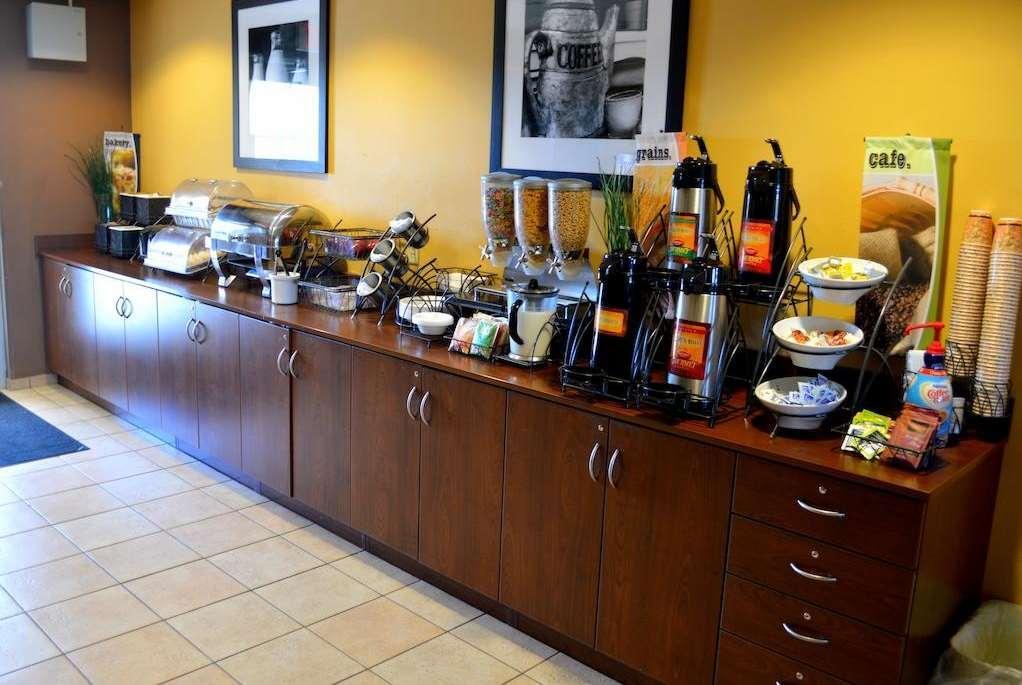 Microtel Inn And Suites By Wyndham Роулинс Экстерьер фото
